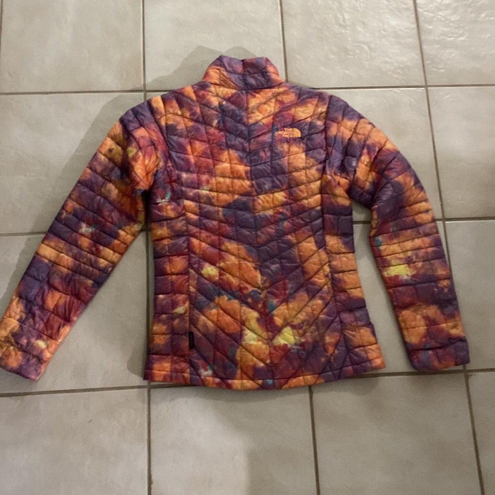 HP! The North Face XS Like New Thermoball Winter Jacket Multicolored Beautiful - Picture 10 of 12